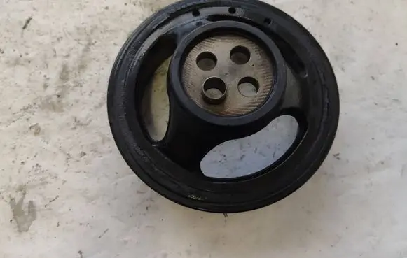 Mercedes-Benz E W212 Crankshaft pulley A6510300703