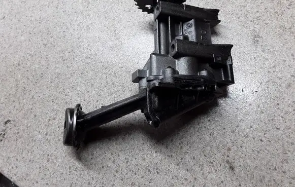 Renault Megane III Oil pump 8200307174