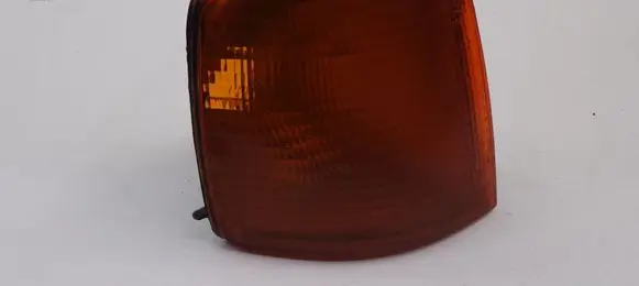 Volkswagen PASSAT B3 Front indicator light 357953050