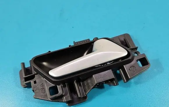 Peugeot 5008 II Rear door interior handle 98201552 IMPRK1611131