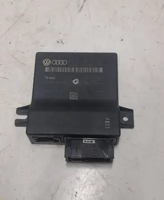 Audi A6 S6 C6 4F Gateway control module 4L0907468B 4L0910468A