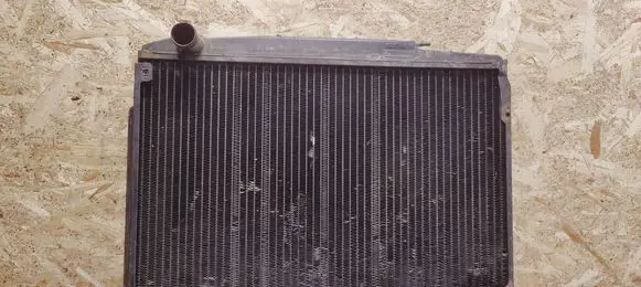 Mercedes-Benz SL R107 Coolant radiator 1075010101
