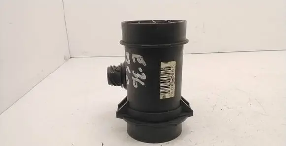 BMW 5 E39 Mass air flow meter 1730033 5WK9007 1081685