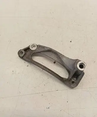 Volkswagen Transporter - Caravelle T5 A/C compressor mount bracket 070260885A V250