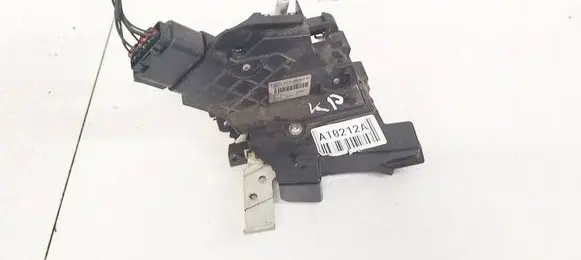 Ford Mondeo MK IV Front door lock 6M2AR21813EC 6M2A-R21813-EC