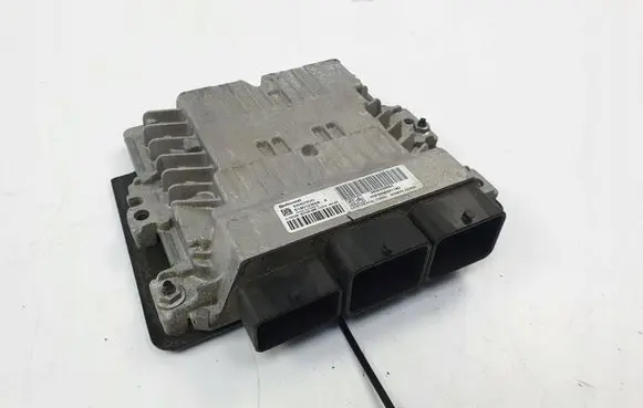 Peugeot 5008 Engine control unit/module ECU 180123008 SID807EVO