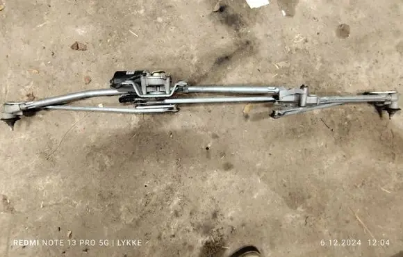 Opel Zafira A Front wiper linkage and motor 404496 1440A