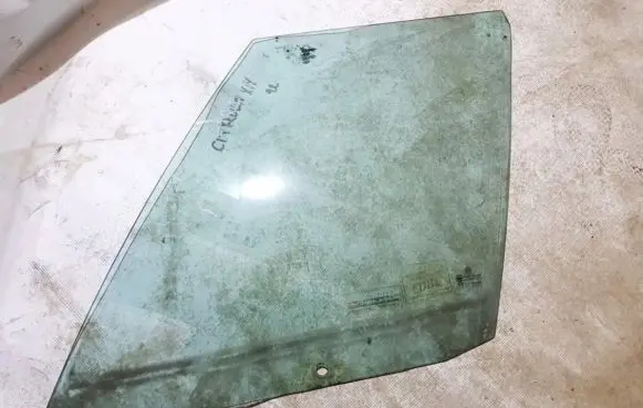 Citroen XM Front door window glass four-door 