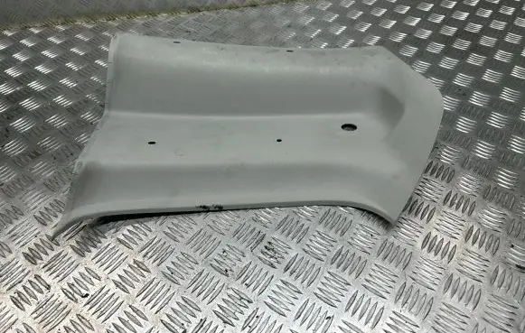 (D)pillar trim (top)