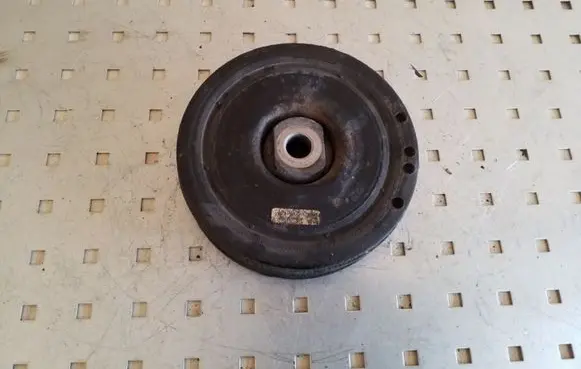 Nissan Qashqai+2 Crankshaft pulley 8200767762