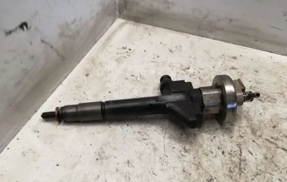 Mazda 6 Fuel injector