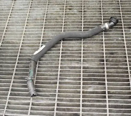 BMW 1 F20 F21 Engine coolant pipe/hose 7648644