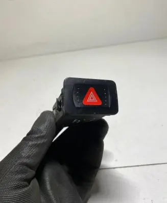 Volkswagen Golf IV Hazard light switch 1J0953235A 1J0959621B 1J0959621