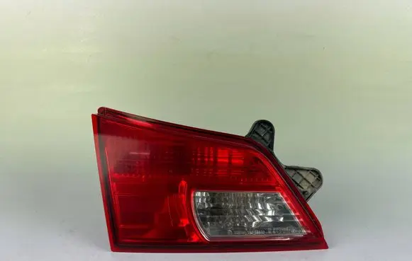 Subaru Outback Tailgate rear/tail lights