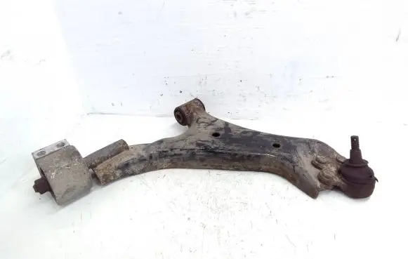 Chevrolet Captiva Front lower control arm/wishbone 96819162