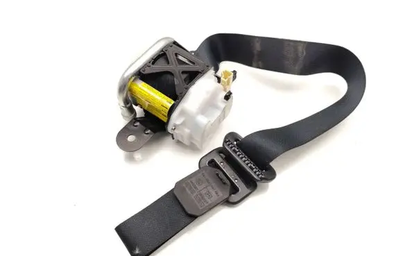 Mazda RX8 Rear seatbelt 0432067