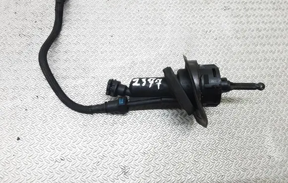 Clutch master cylinder