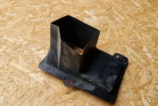 Nissan Almera Tino Air intake duct part 62684BU100 96121