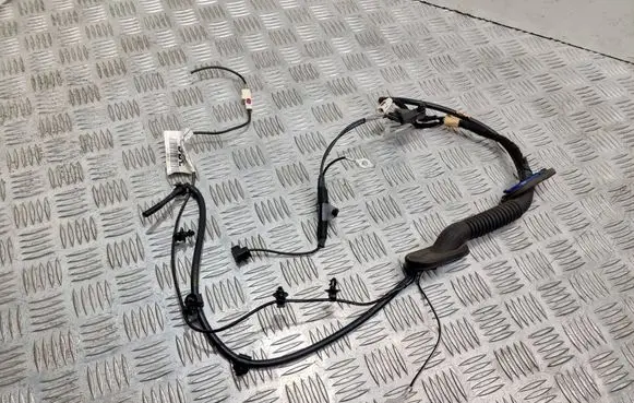 Ford C-MAX II Tailgate/trunk wiring harness AV6T14D466