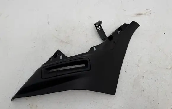 Volvo XC90 (D)pillar trim (top) 31389176 147939 31479365