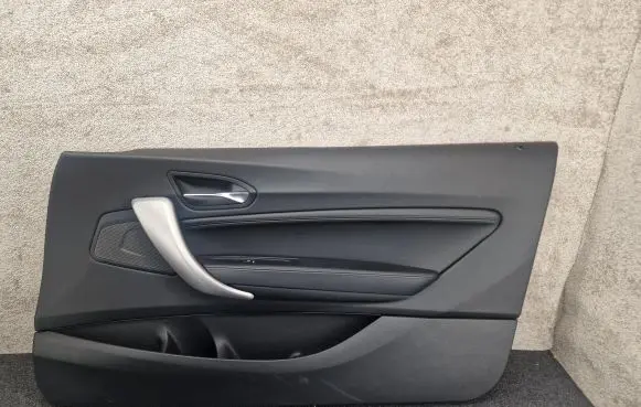 BMW 2 F22 F23 Front door card panel trim 7268404