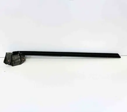 Tesla Model 3 Door glass trim 109049600D
