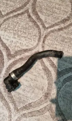 BMW 5 F10 F11 Engine coolant pipe/hose 8511861 16188010