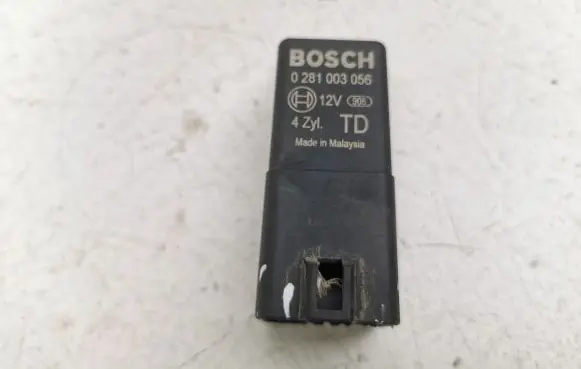 Honda Civic IX Glow plug pre-heat relay 0281003056