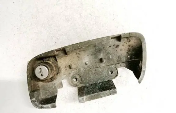 Opel Zafira A Front door lock (next to the handle) GM466