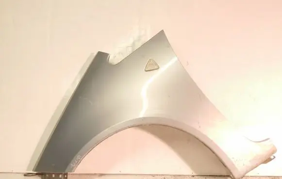 Mitsubishi Colt Fender