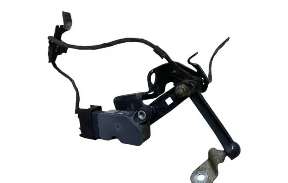 Headlight/headlamp level sensor