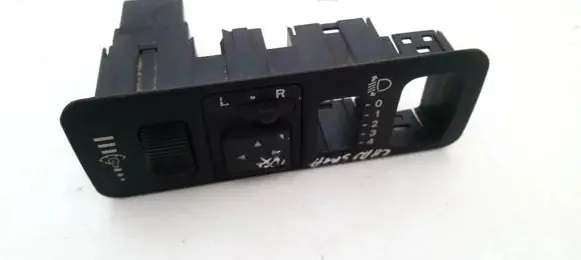Mitsubishi Carisma Wing mirror switch mr740609
