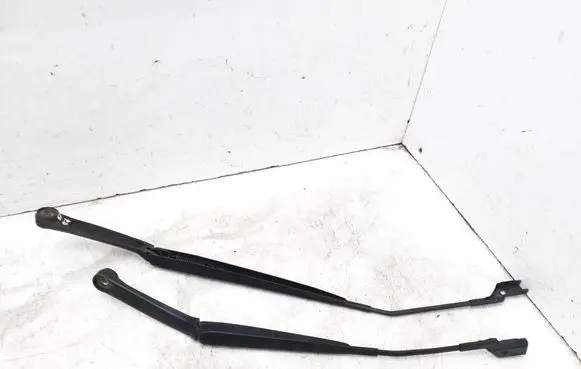Fiat Tipo Front wiper blade arm 51984453 W000074680 51983486