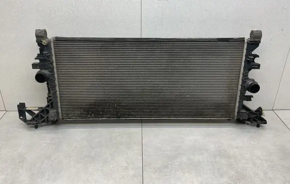 Opel Astra K Coolant radiator 39109108
