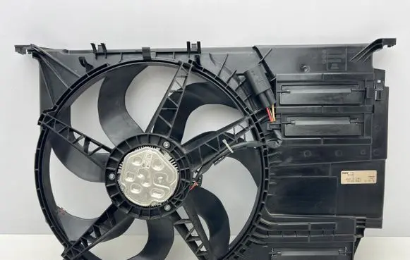 Mini One - Cooper F56 F55 Radiator cooling fan shroud 7617608
