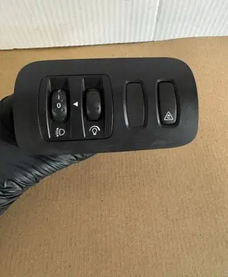 Renault Megane II Headlight level height control switch 88020001