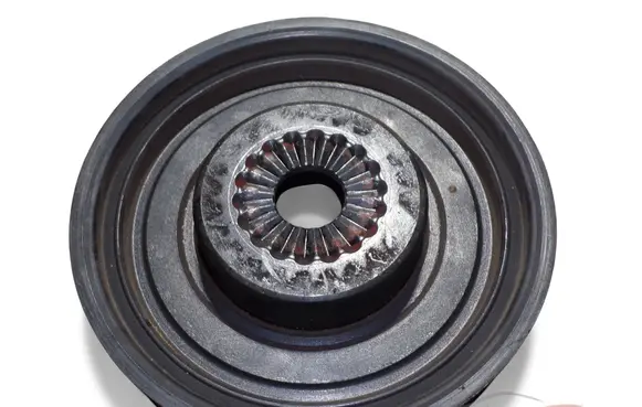 Skoda Octavia Mk3 (5E) Crankshaft pulley 04C105243D