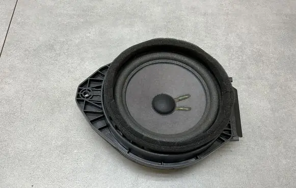 Opel Mokka Front door speaker 95137572