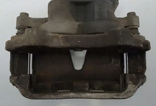 Mercedes-Benz GLK (X204) Front brake caliper