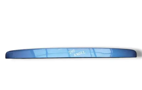Trunk door license plate light bar