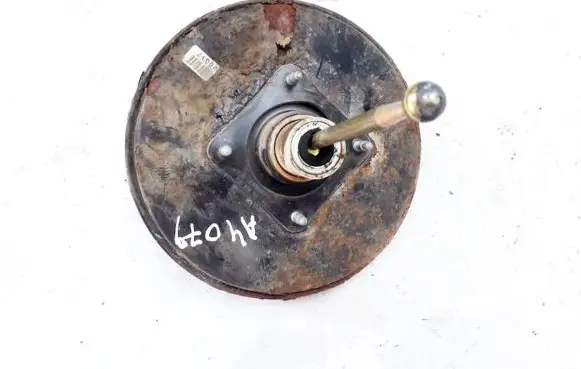 Volkswagen Golf III Brake booster 1h0612161