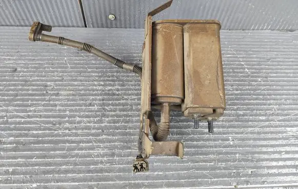 Renault Clio V Active carbon filter fuel vapour canister 149509105R