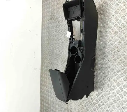 KIA Niro Center console 84660AT000CCV 84611AT000CCV