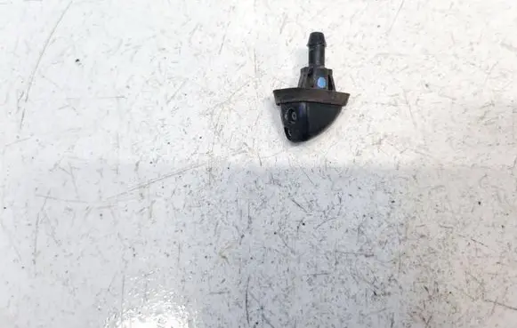 Suzuki Grand Vitara II Windshield washer spray nozzle 