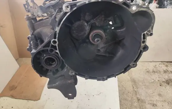 KIA Optima Manual 6 speed gearbox M6GF2 U217K1