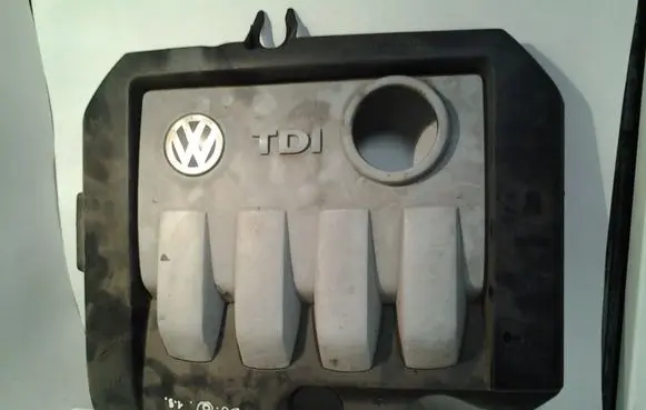 Volkswagen PASSAT B6 Engine cover (trim) 03G103925CA 03G103925BR