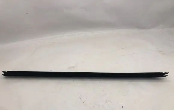 Mazda CX-3 Rubber seal front door window/glass 03KKF