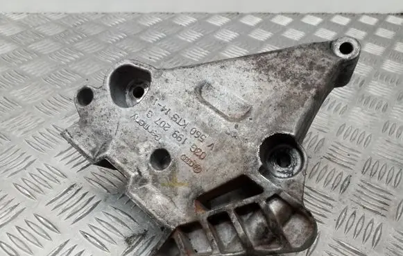 Skoda Superb B6 (3T) Engine mounting bracket 03G199207G