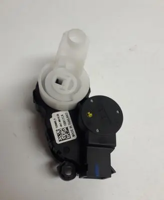 Renault Kadjar Air flap motor/actuator T32088B 100617CA