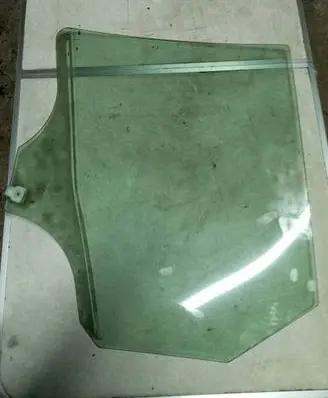 Mazda CX-7 Rear door window glass